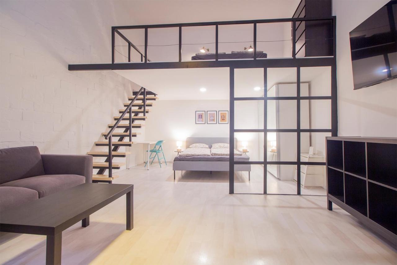Industrial Double Loft Apartment Budapest Exterior photo